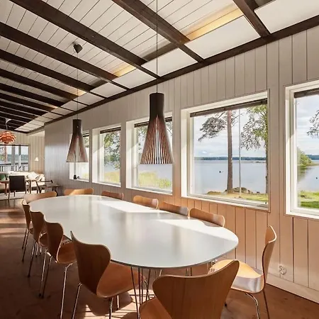 World's End - 2 Luxury Beachfront