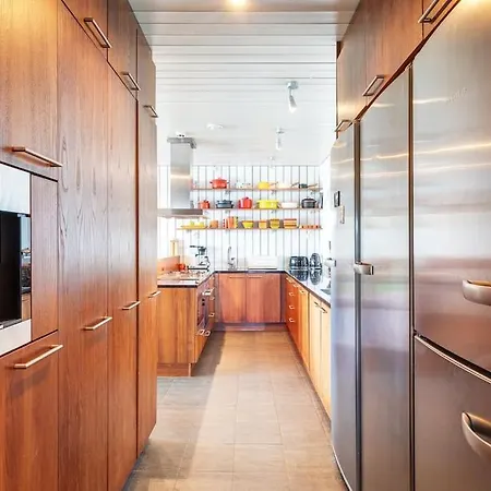 World's End - 2 Luxury Beachfront 别墅 米凯利