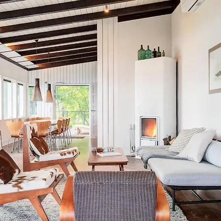 World's End - 2 Luxury Beachfront Mikkeli