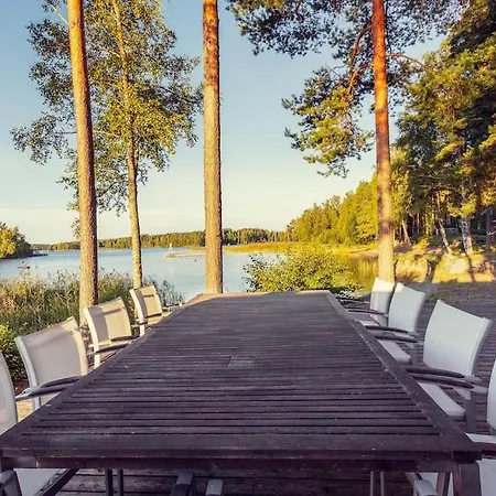 World's End - 2 Luxury Beachfront Mikkeli