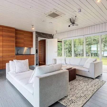 World's End - 2 Luxury Beachfront